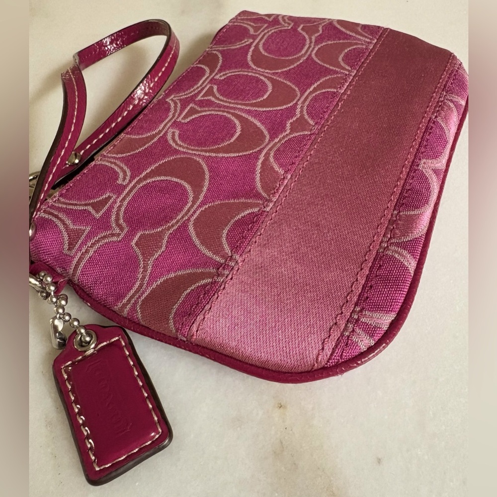 COACH vintage pink signature wristlet